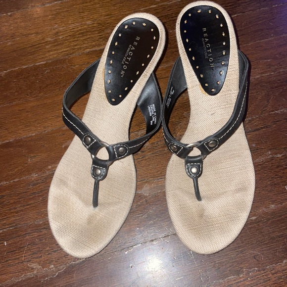 Linen Tan and black Kenneth Cole Wedge Sandals - Picture 5 of 5
